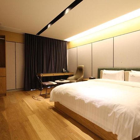 Hotel Eco Stay Чонджу Экстерьер фото