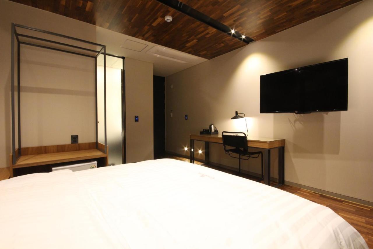 Hotel Eco Stay Чонджу Экстерьер фото