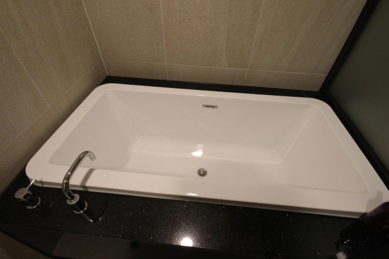 Hotel Eco Stay Чонджу Экстерьер фото