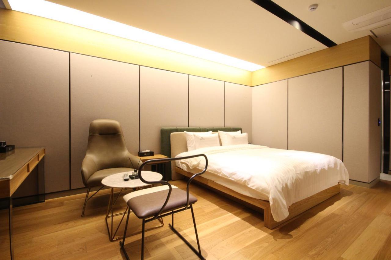 Hotel Eco Stay Чонджу Экстерьер фото